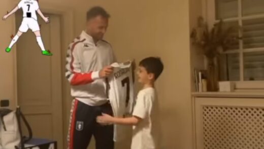 ჯენოას ფეხბურთელმა შვილს რონალდუს მაისური აჩუქა (ვიდეო) 5