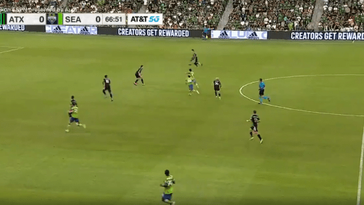 მოედნის ცენტრიდან - შესანიშნავი გოლი MLS-ში (ვიდეო) 2
